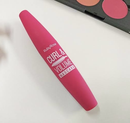 Mascara Ruby Rose