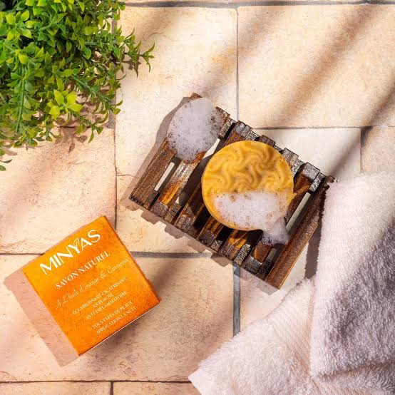 Savon au curcuma et huile d’orange MINYAS 