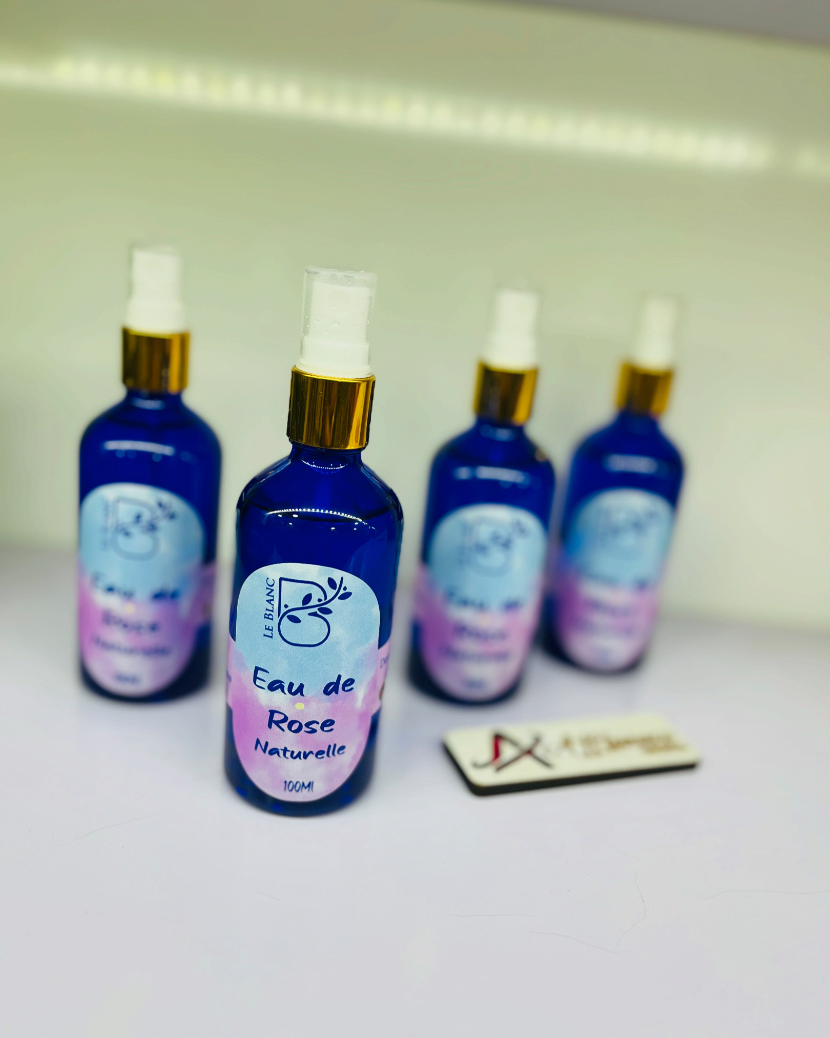 L’eau de Rose naturelle le Blanc 
