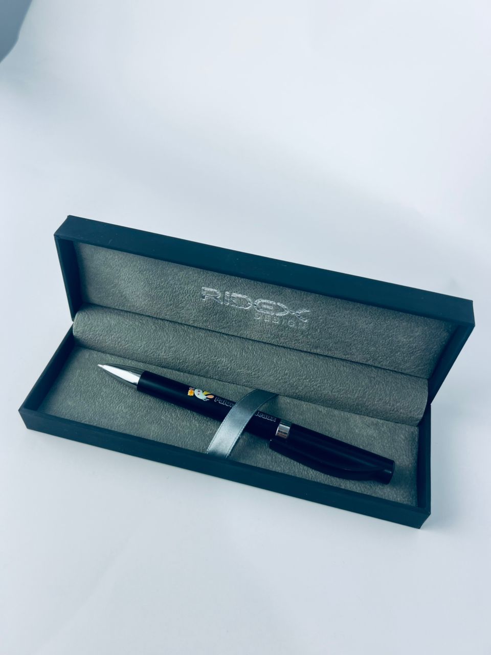 stylo avec boite