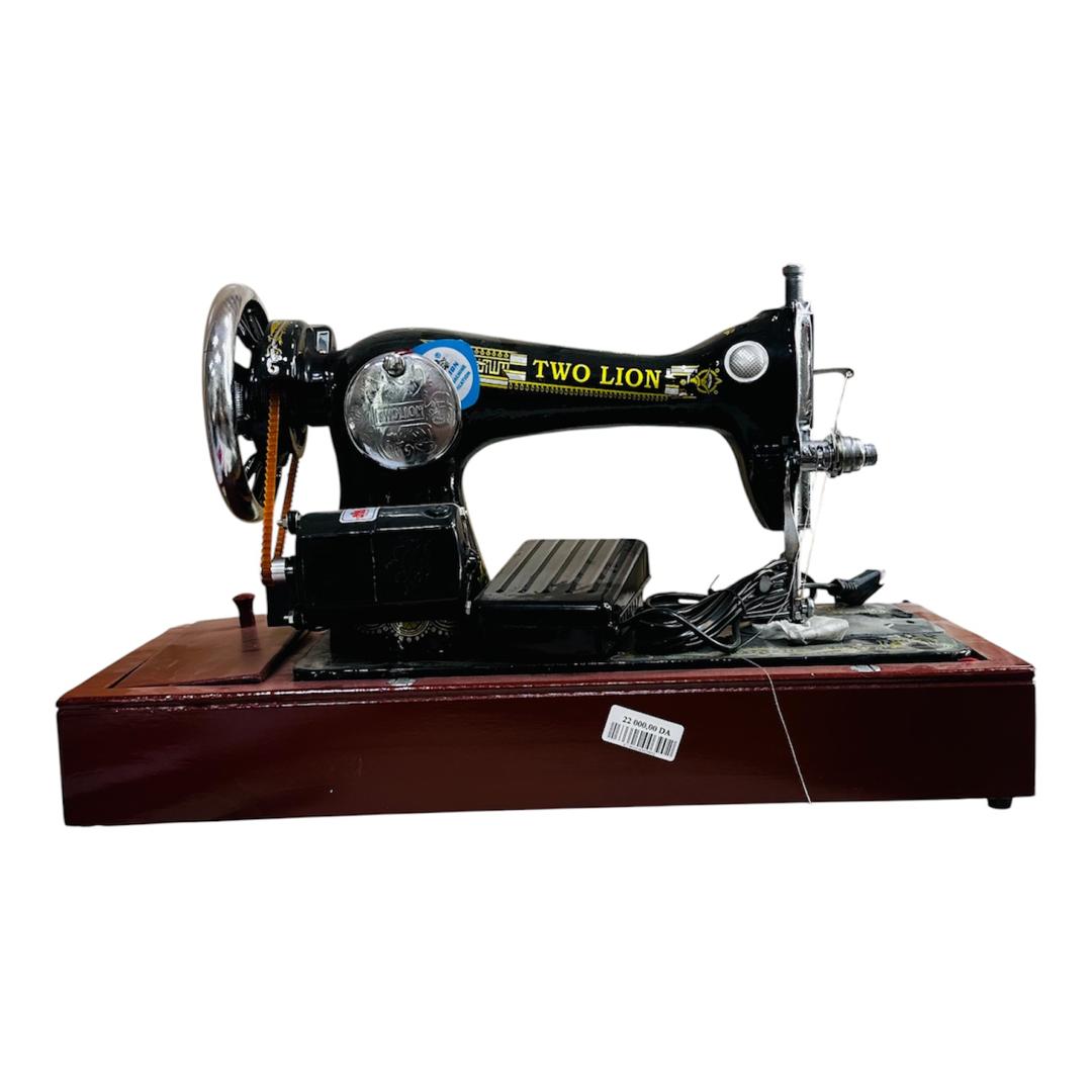 MACHINE A COUDRE NOIR AVEC VALISE